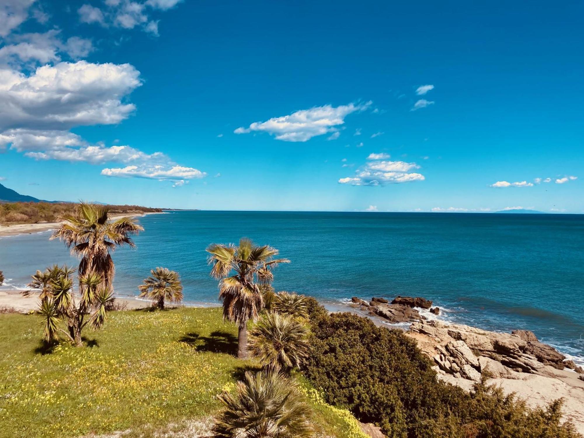 Punta Di Mare Aparthotel Linguizzetta Exterior photo
